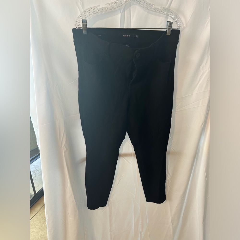 Torrid Comfort Waist Black Skinny Ankle Pants 14R